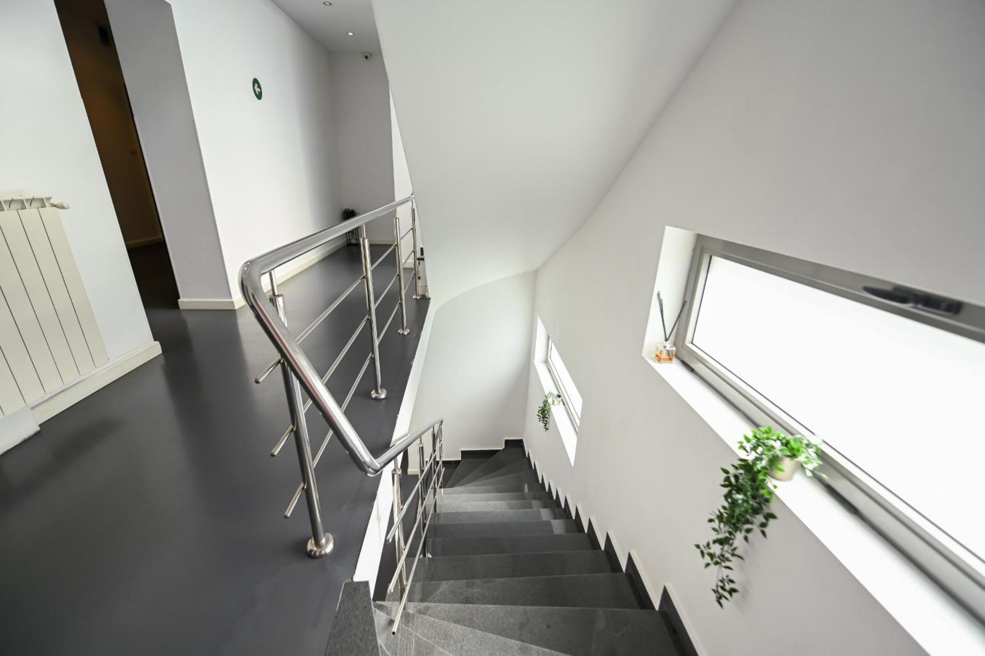 Urban Elegance - Stylish Central Accommodation Bucharest Exterior photo